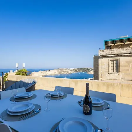 Lux Ph With Stunning Views Hot Tub Appartement Valletta