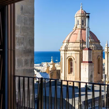 Lux Ph With Stunning Views Hot Tub * Valletta